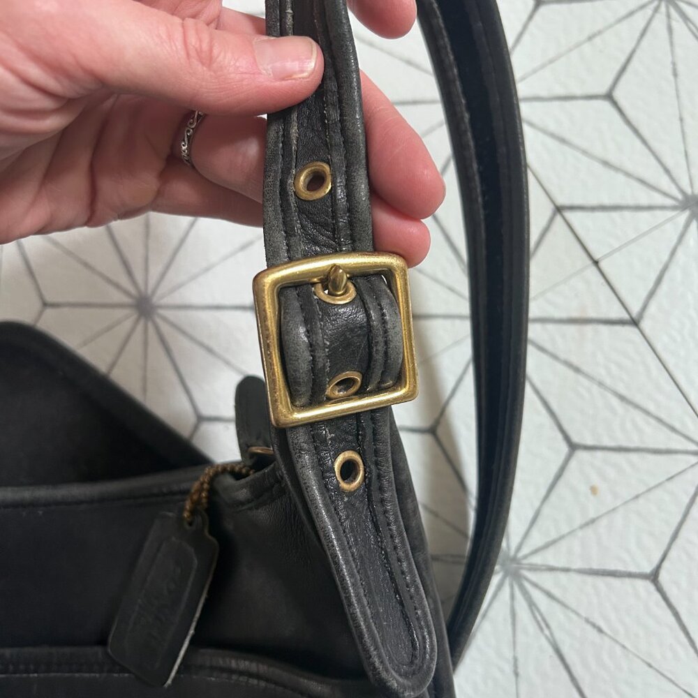 Coach Vintage Crossbody Bag - Picture 8 of 8